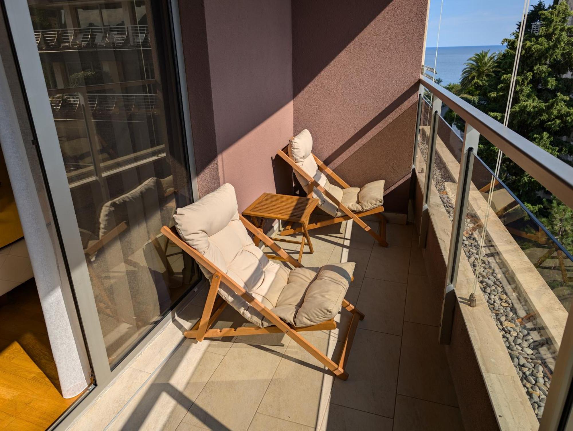 Lux Harmonia Budva